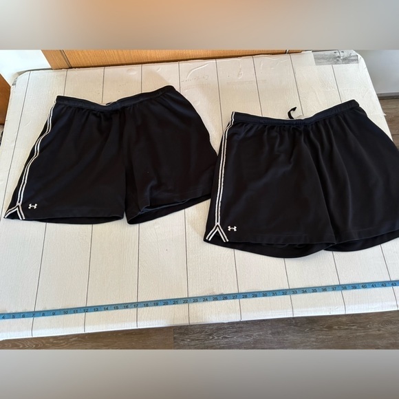 Under armor, heat gear, ladies, extra large lot of two shorts, athletic pull on - Picture 1 of 9
